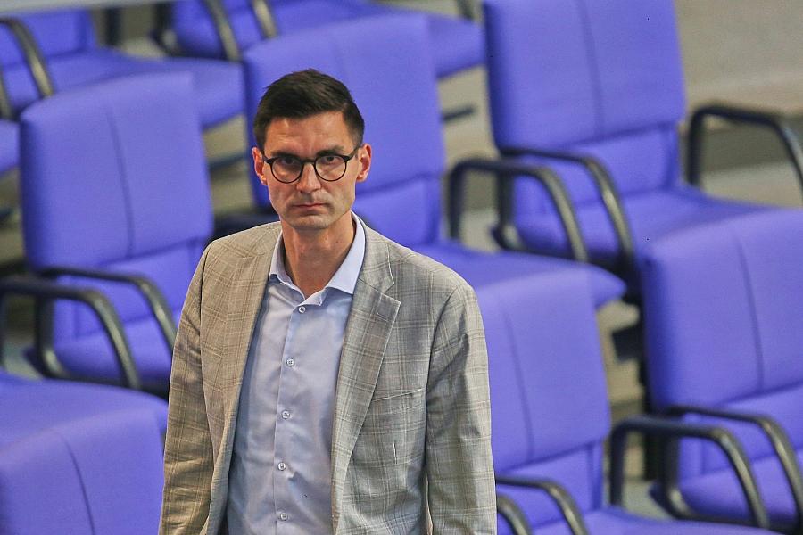 Nach Scheitern der „Entlastungsprämie“: Unionsfraktionsvize Müller fordert gezielte Hilfe für Pendler und Mittelstand