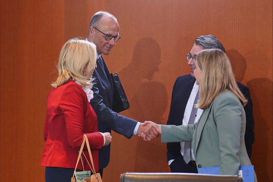 Gesundheitsministerin Warken: Schwarz-rote Koalition hält bis 2029 – GKV-Reform dringend nötig
