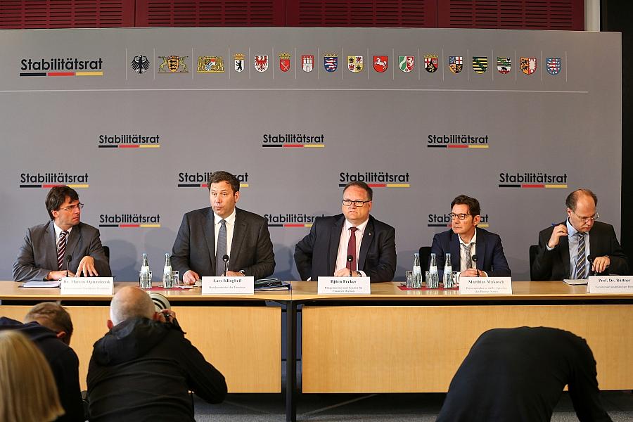 Klingbeil verteidigt höhere Verschuldung: Investitionen gegen langfristige Krisenfolgen