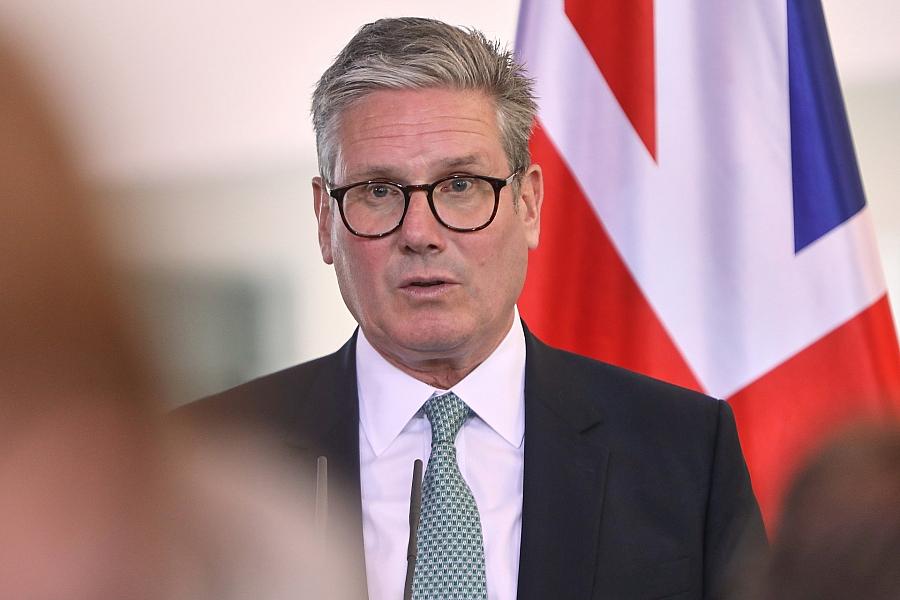 Britischer Premier Starmer lehnt Rücktritt ab und plant EU-Annäherung