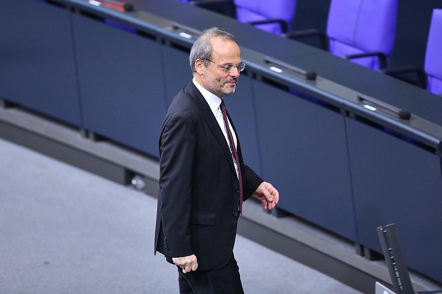 Felix Klein: Antisemitismusbekämpfung muss effizienter werden – Unterstützung für Priens Umbaupläne für „Demokratie leben“