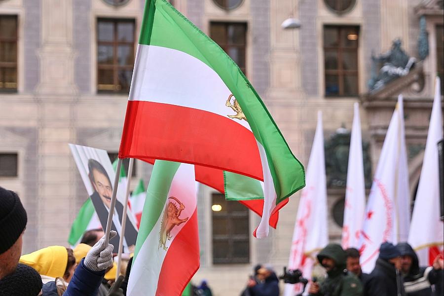 CDU-Außenpolitiker Röttgen: USA sollten im Iran-Konflikt keine strategischen Zugeständnisse machen