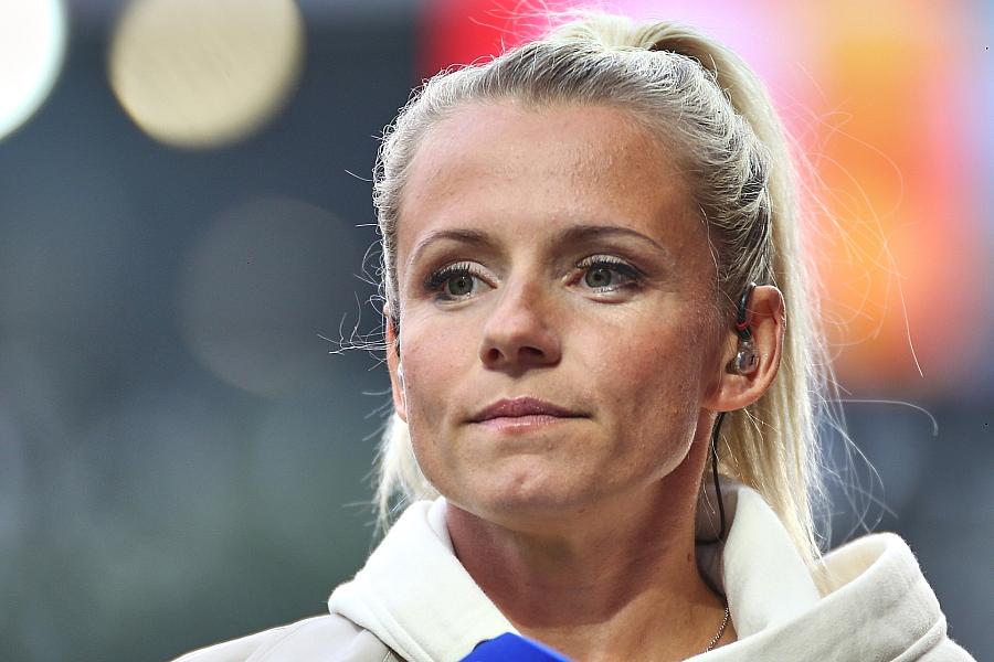 Julia Simic sieht Riera als gescheitertes Experiment bei Frankfurt