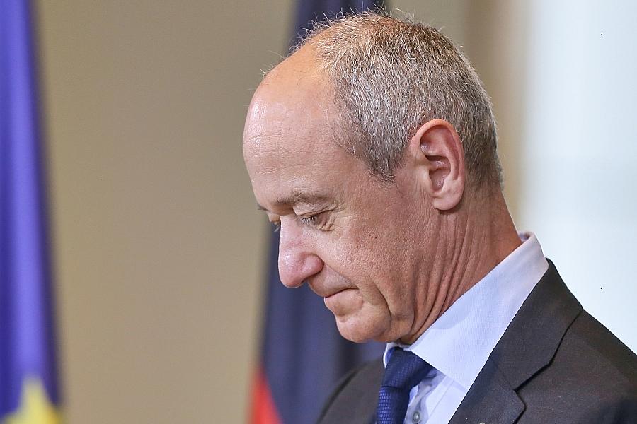 Siemens-CEO Roland Busch: AfD-Regierungsbeteiligung bereitet Sorgen – Reformdruck auf Bundesregierung