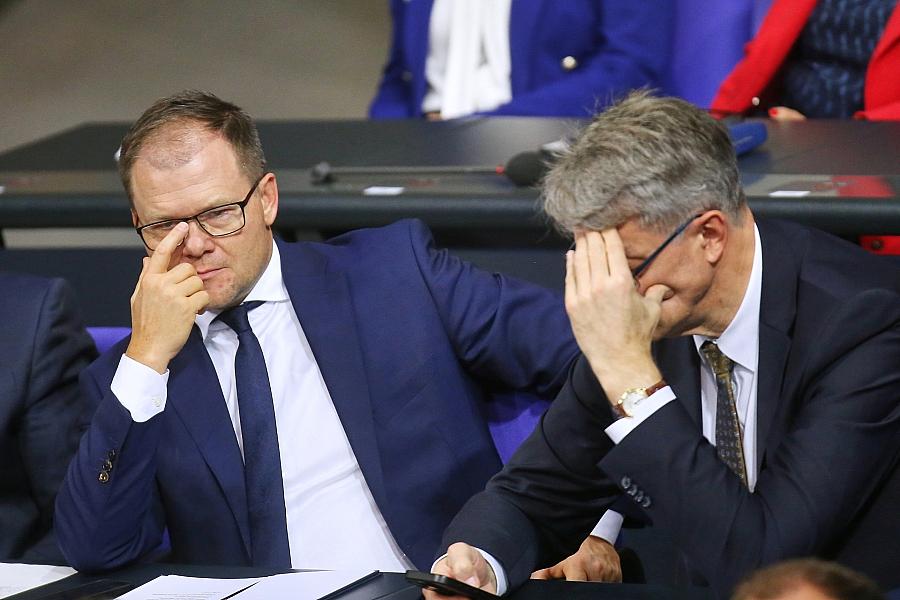 Infrastrukturausbau: Schneider und Schnieder im Clinch