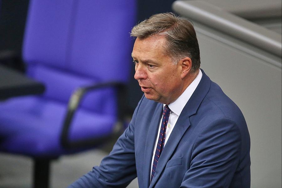 Somalischer WM-Schiedsrichter: Union und SPD verlangen von USA klare Begründung für Einreiseverweigerung