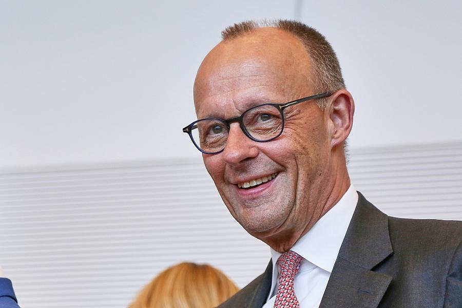 Kanzler Merz vor Spitzentreffen mit Arbeitgebern und Gewerkschaften: Dialog ist wichtig, aber keine großen Hoffnungen