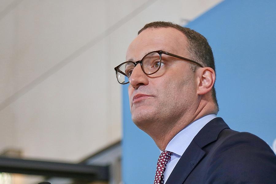 SPD, Grüne und Linke kritisieren Unionsfraktionschef Spahn für Teilnahme an Treffen von US-Milliardär Peter Thiel