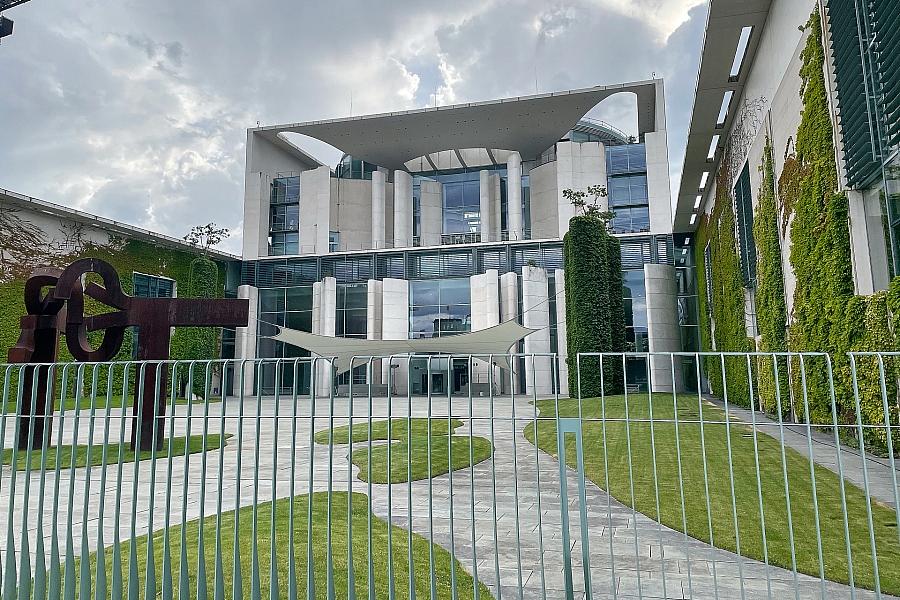 Keine flächendeckende Klimaanlage im Kanzleramt