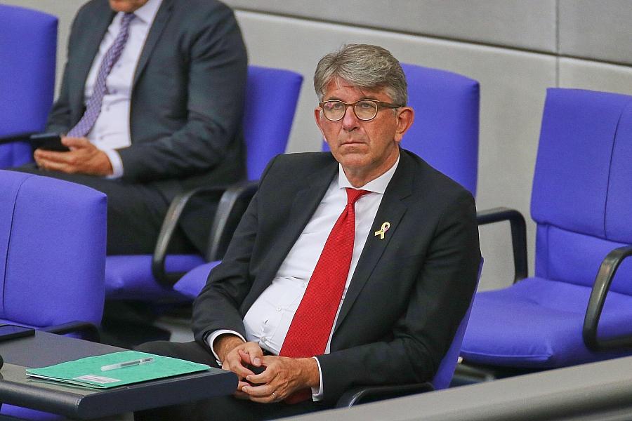 Kulturstaatsminister Weimer kritisiert Trumps Zoll-Drohung gegen Digitalabgabe als unfairen Handelseingriff