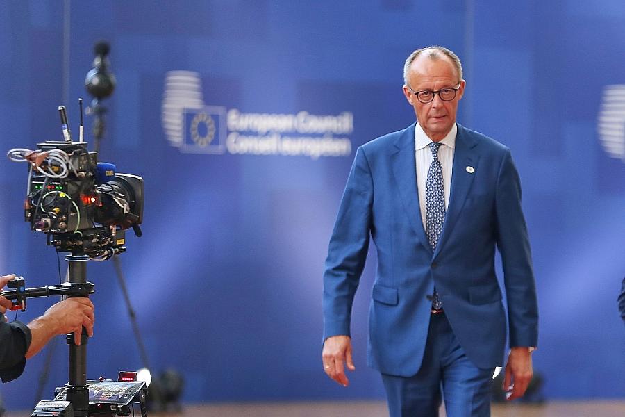 Merz lehnt neue EU-Schulden ab und fordert Bürokratieabbau