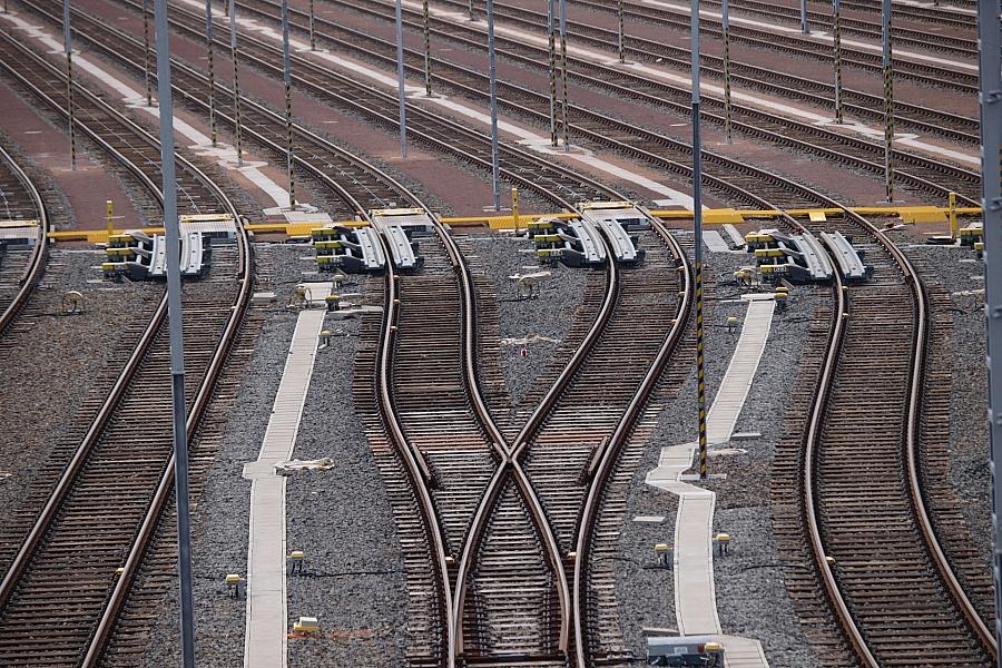 Bundesnetzagentur plant Wettbewerbsöffnung im Bahnnetz für mehr Anbieter im Fernverkehr