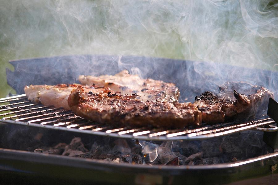 Hohe Ausgaben für Fleisch und Fisch in deutschen Haushalten