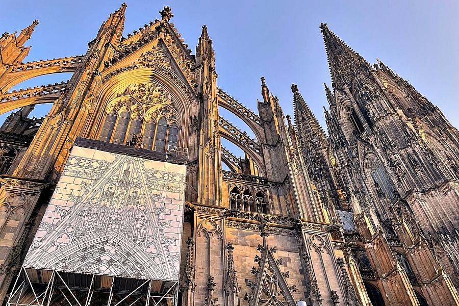 Kölner Dom führt ab Juli 2026 Besichtigungsgebühr von zwölf Euro ein
