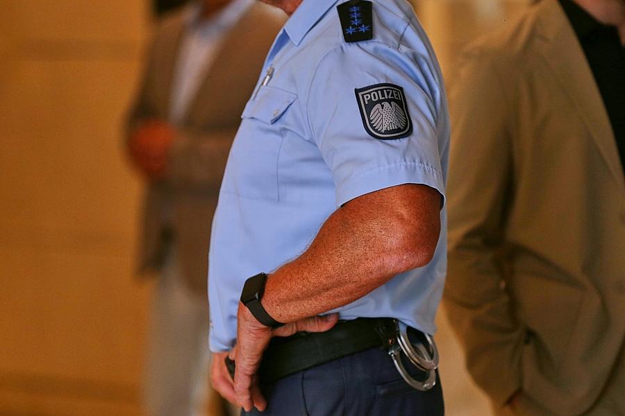 Kriminalstatistik 2025: Straftaten im Bundestag sinken, Waffendelikte steigen deutlich