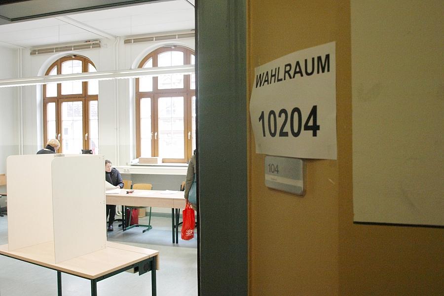 Debatte um Sperrklausel: Politikwissenschaftler Wurthmann spricht sich gegen Senkung der Fünf-Prozent-Hürde aus
