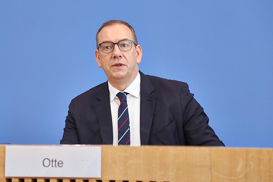 Wehrbeauftragter: Freiwilligenmodell beim Wehrdienst reicht nicht – Missstimmung in der Truppe