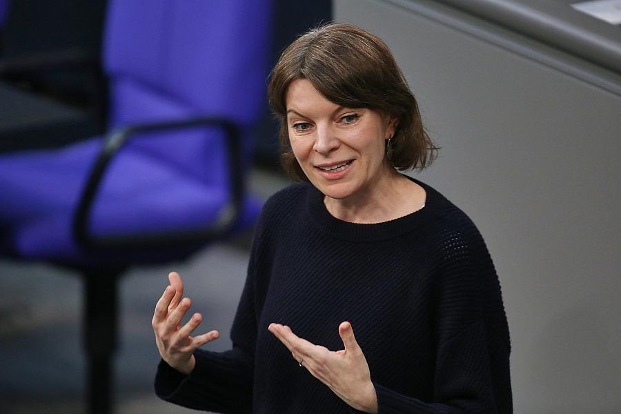 CSU-Abgeordnete Zeulner kündigt Nachbesserungen an umstrittener Pflegereform von Warken an