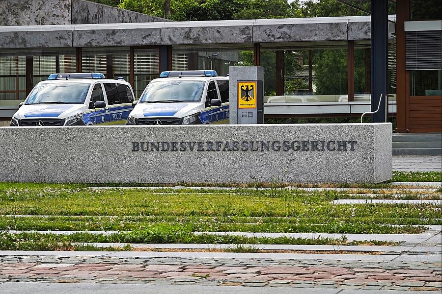 Bundesverfassungsgericht lehnt Eilanträge gegen GKV-Beitragssatzstabilisierungsgesetz ab