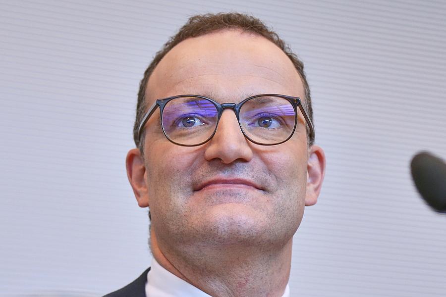 Unionsfraktionschef Jens Spahn spricht positiv über Coming-Out im FOCUS-Podcast „Machtmenschen“