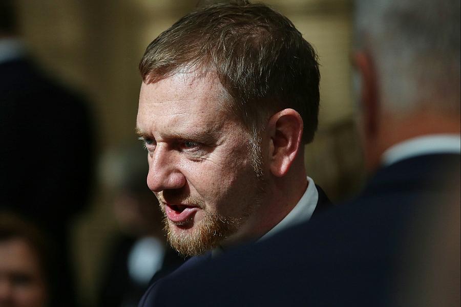 Kretschmer bestärkt Ablehnung der AfD-Kooperation und kritisiert Brandmauer-Begriff