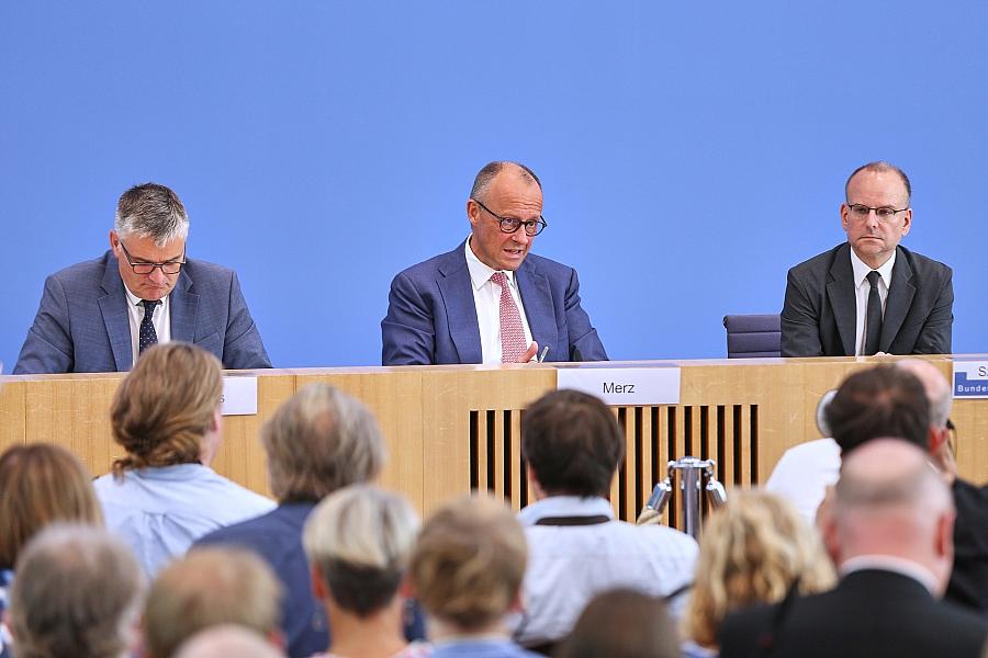 Friedrich Merz gerät wegen Zitatfreigabe bei Pressetermin im Sauerland in die Kritik