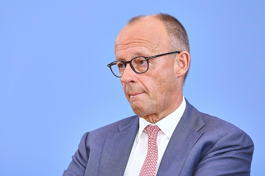 In Algerien inhaftierter Sportjournalist: Eltern appellieren an Merz und Steinmeier vor Tebboune-Besuch