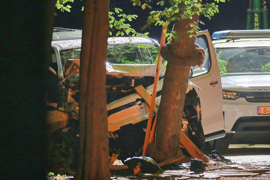 Berliner CSD: Fahrzeug rast in Menschenmenge – ein Toter und 15 Verletzte – Polizei sucht Tatverdächtigen