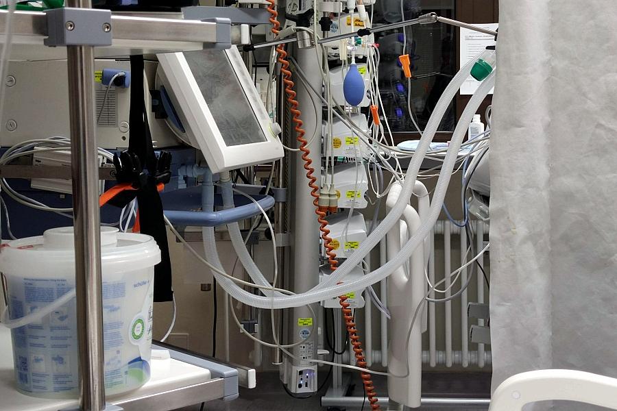 Krankenkassen-Reform: Linke reicht Klage in Karlsruhe ein und kritisiert Hauruck-Verfahren