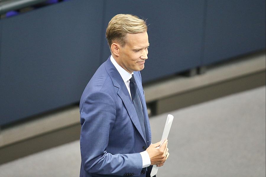 Bundesregierung verteidigt Drogenbeauftragten Streeck gegen Vorwurf der Doppelmoral