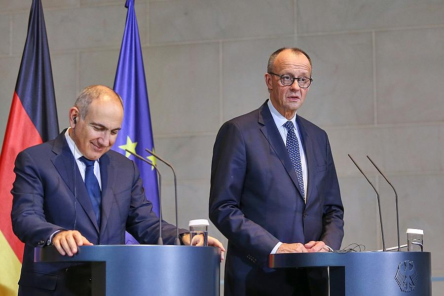 Merz telefoniert mit Armeniens Premier Paschinjan zu Nahost und Ukraine-Krieg