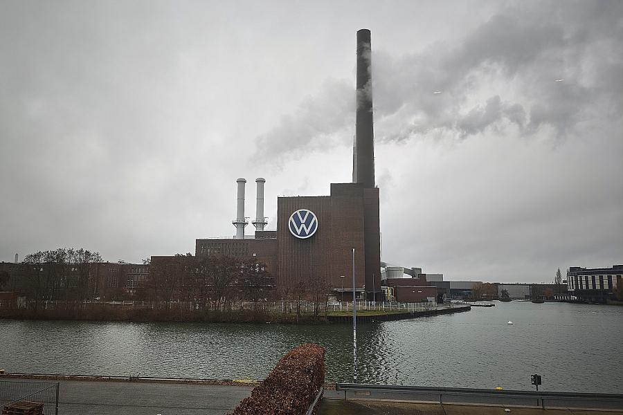 VW-Krise: IG Metall droht mit Streiks und kritisiert Vorstand und Großaktionäre