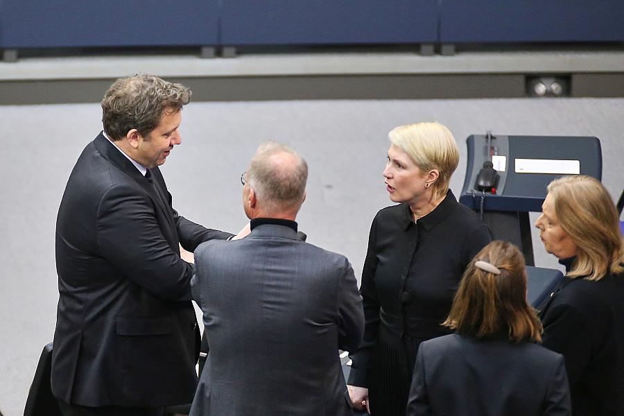 Schwesig: Keine Ambitionen auf Parteivorsitz – Unterstützung für Klingbeil und Bas