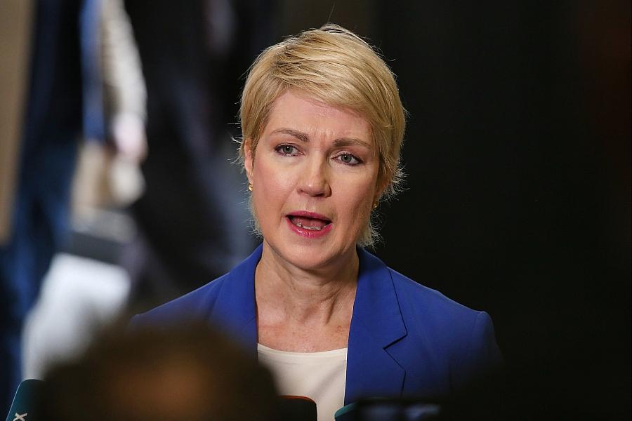 Rentenstreit: Schwesig verteidigt Rente mit 63 und nimmt junge Arbeitnehmer in den Blick