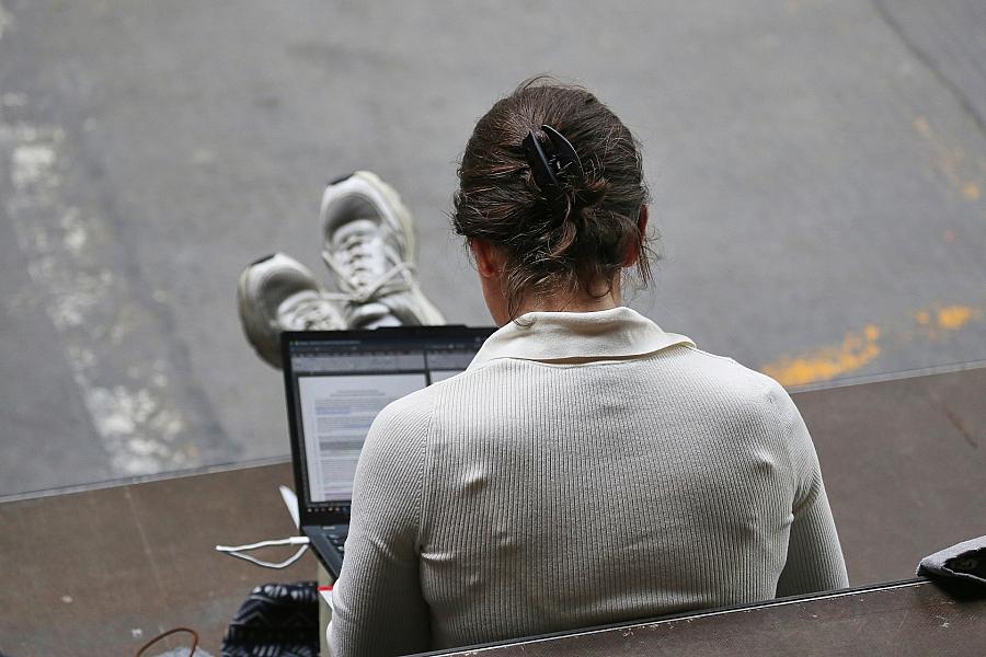 Sicherheitspolitiker von Union, SPD und Grünen warnen vor Gefahren durch leistungsfähige Open-Source-KI