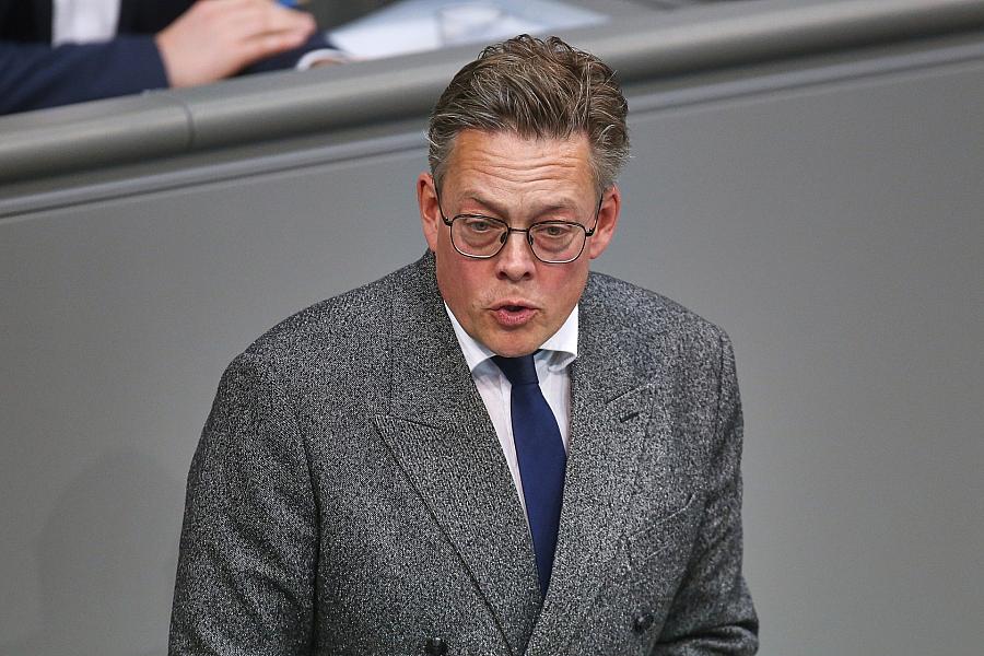 Von Notz: Nachrichtendienstreform überfällig, aber Kontrolle muss gestärkt werden