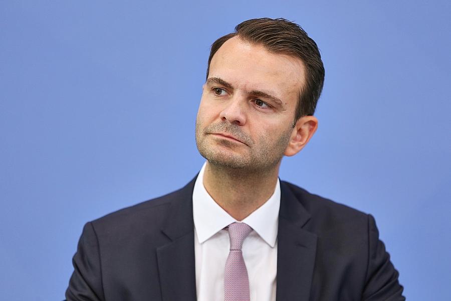 CSU-RentenkommissionsmitgliedDorn warnt vor Beibehaltung der abschlagsfreien Rente mit 63