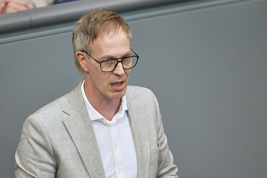 Nach Drohnen-Vorfall in Leipzig: SPD-Innenexperte Fiedler verteidigt Aufteilung der Sicherheits-Zuständigkeiten an Flughäfen