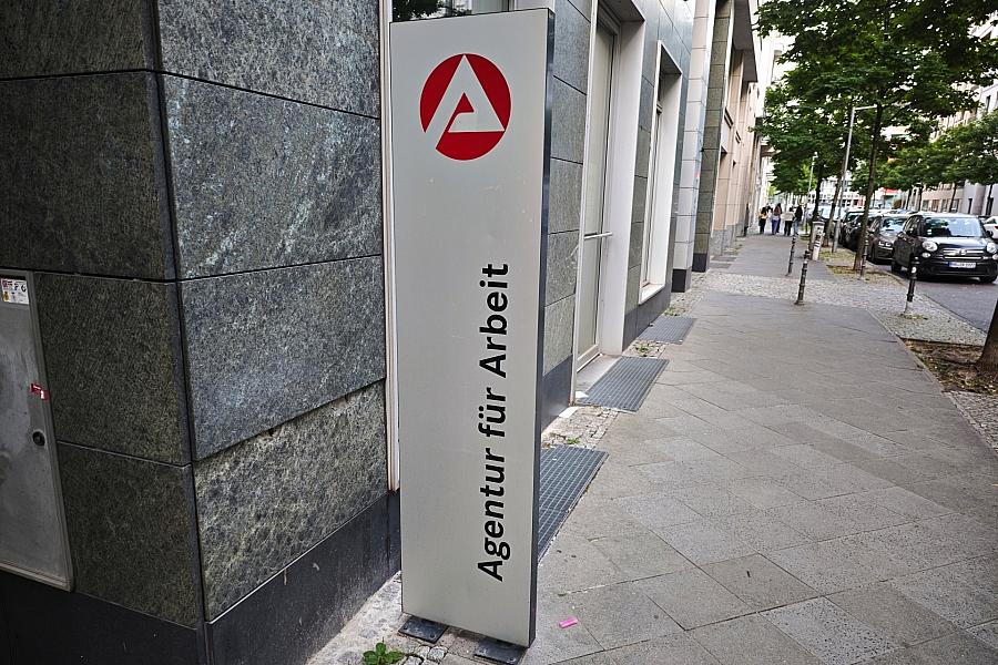 Arbeitsmarkt stabilisiert sich: Ifo-Barometer steigt auf höchsten Stand seit Mai 2025