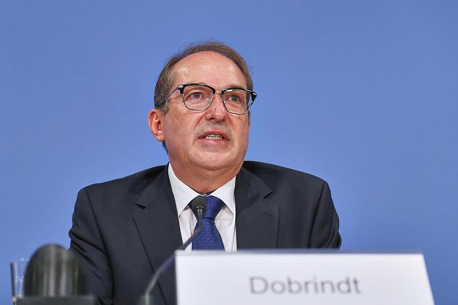 Nach Drohnen-Vorfall in Leipzig: Dobrindt verdoppelt Anti-Drohnen-Einheiten der Bundespolizei