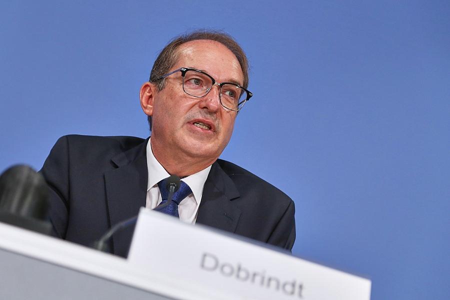 Drohne mit Sprengstoff am Flughafen Leipzig: Dobrindt warnt vor hybrider Bedrohung