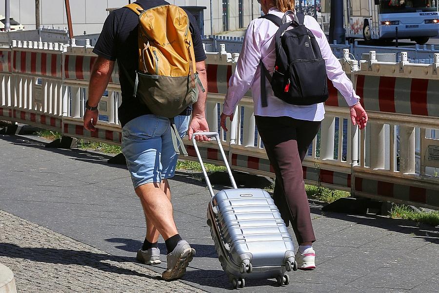 Deutsche Reisewirtschaft wächst trotz Iran-Krieg: Fernreisen brechen um 14 Prozent ein