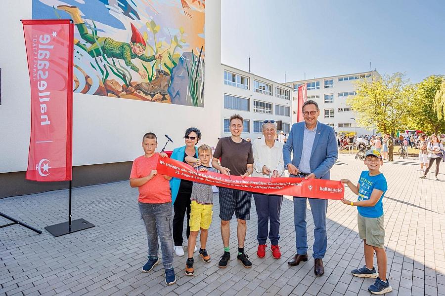 Grundschule Otfried Preußler in Halle nach Sanierung wiedereröffnet