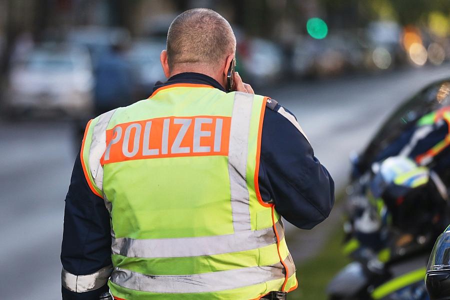 Unfall in Dresden und Belästigung in Pirna beschäftigen die Polizei