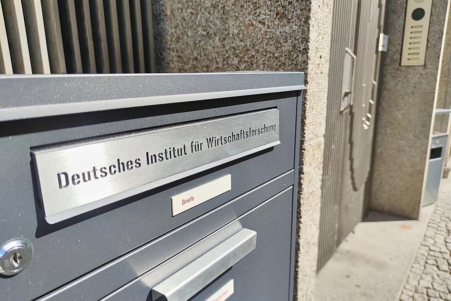 DIW-Präsident: Hitze und Niedrigwasser könnten deutsches BIP 2026 erneut schrumpfen lassen