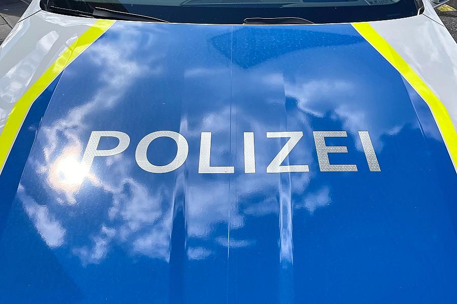 Polizei ermittelt nach Garageneinbrüchen und Körperverletzung in Halle