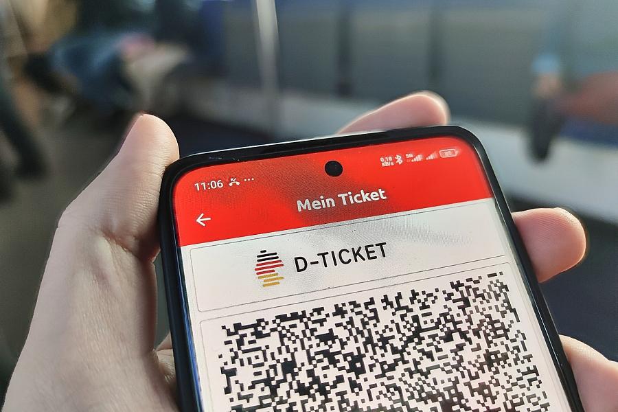 Preisindex: Deutschlandticket könnte im kommenden Jahr 66,40 Euro kosten