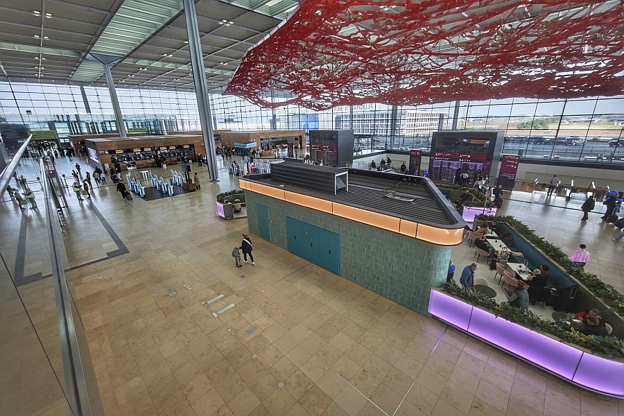 Gefahrgut-Alarm am BER: Terminal 1 wegen Sicherheitsvorfall geräumt