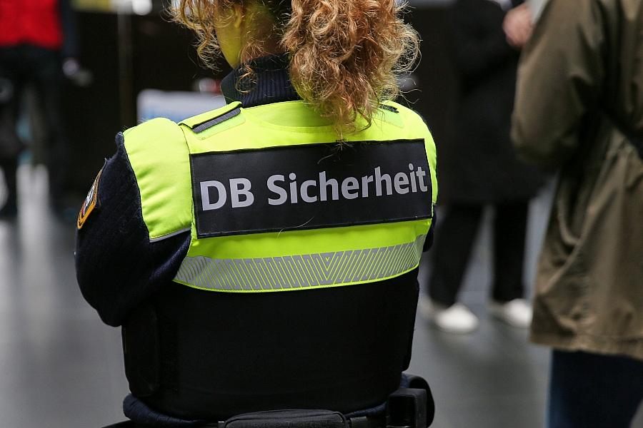Fahrgastverband begrüßt Alkoholverbot an Bahnhöfen, sieht aber Erklärungsbedarf bei Bahnhofskneipen