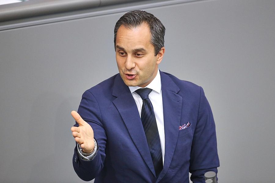 SPD-Abgeordneter Özdemir stellt Regierungsbeteiligung seiner Partei infrage